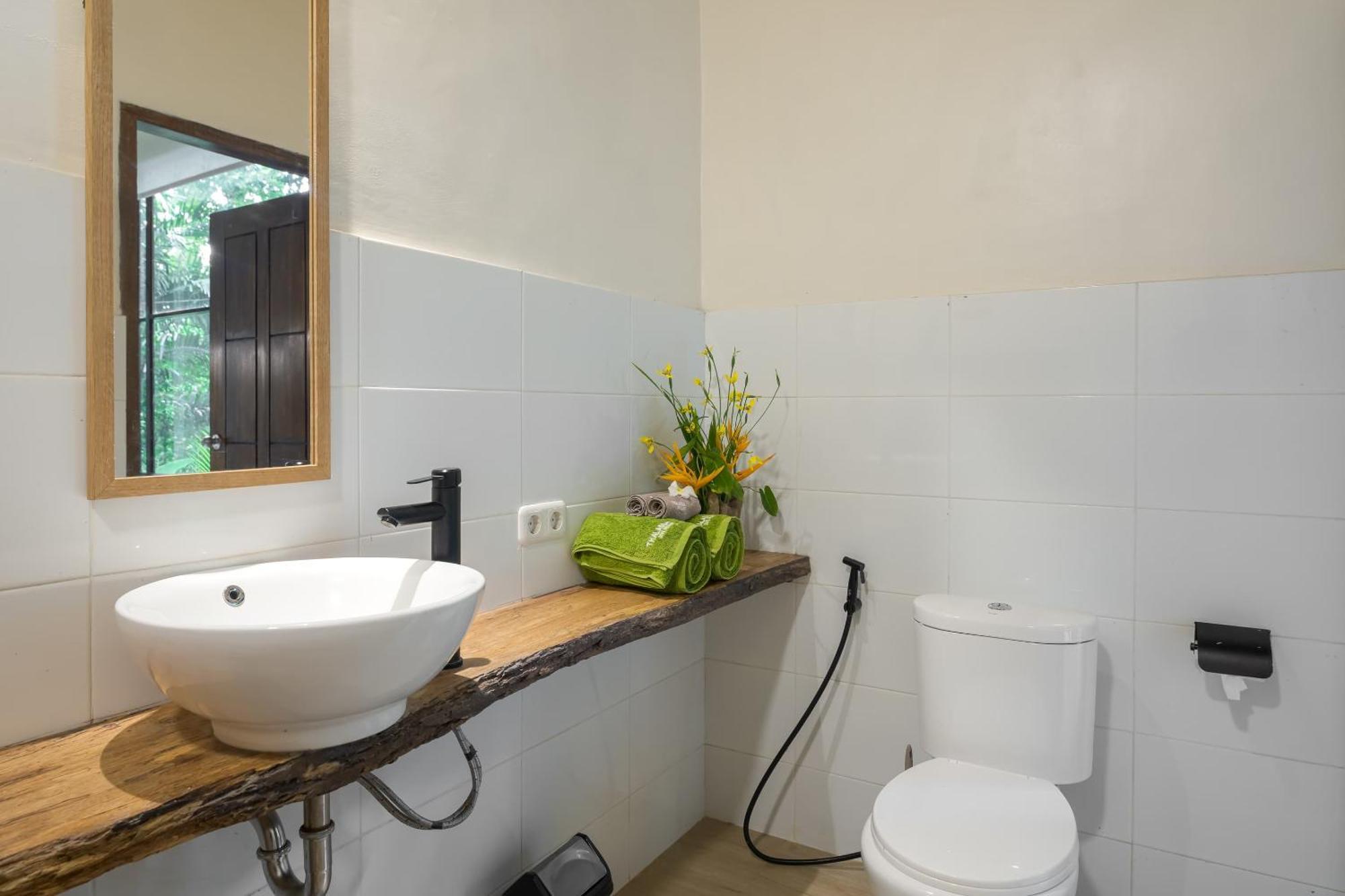 Thalassa Dive&Wellbeing Resort Manado Exterior foto